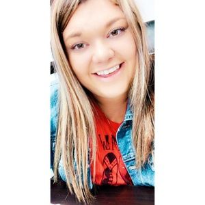 Meet your Posher, Destini